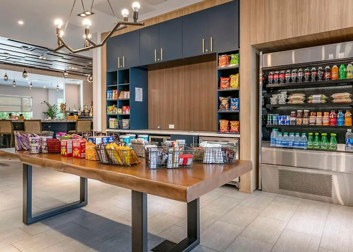 Cambria Orlando AirportAirport Hotel